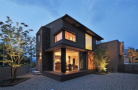 明暗のバランスを考えたライティング計画