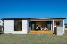 勾配天井の上品で感性豊かな平屋