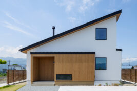 大屋根の大空間が心地好いゆとりの住まい